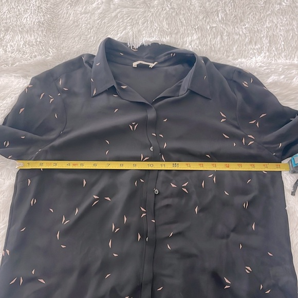 A.L.C. Women’s Large sheer modern geometric blouse - Picture 2 of 4